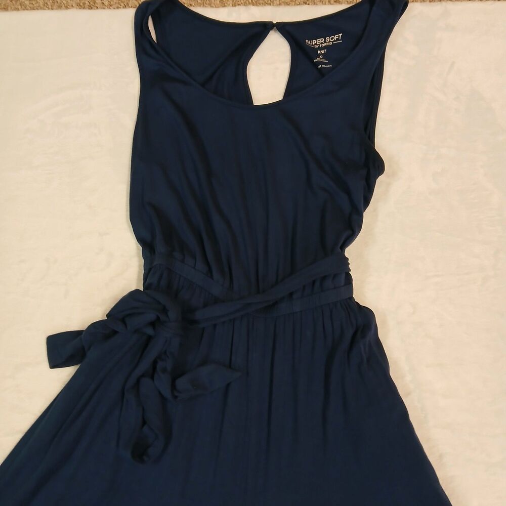 Torrid Super Soft Women Navy Blue Knit Sleeveless Jumper w/Pockets 0/Large/12 - Picture 3 of 8